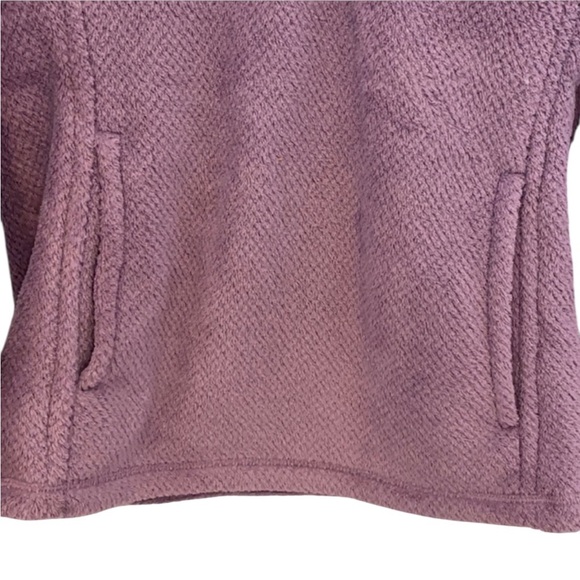 Patagonia Women's Re-Tool Snap-T® Pullover in purple fleece
pullover - Picture 7 of 9